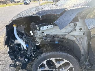 Renault Captur 0.9 INTENS 80000 KM RIJDBAAR BOUWJAAR 2018  5999 EURO VAST! picture 4