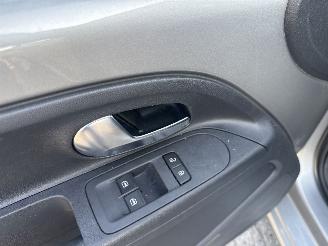 Volkswagen Up! 1.0 BLEUMOTION 111000 KM NAP BOUWJAAR 2016 SCHERP! 4850 EURO picture 8