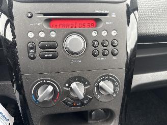 Suzuki Splash 1.0 VVT COMFORT EASS LICHTE SCHADE! BOUWJAAR 2015 3200 EURO picture 13