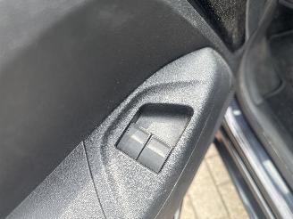 Peugeot 108 1.0e-VTI BLEU LION 74463 KM BOUWJAAR 2017 LICHTE SCHADE! 4600 picture 8