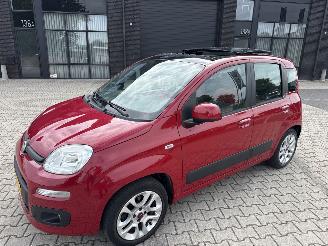 skadebil auto Fiat Panda 0.9 LOUNGE AUTOMAAT BOUWJAAR 2015 RIJDBAAR 43351 KM 4650 EURO 2015/7