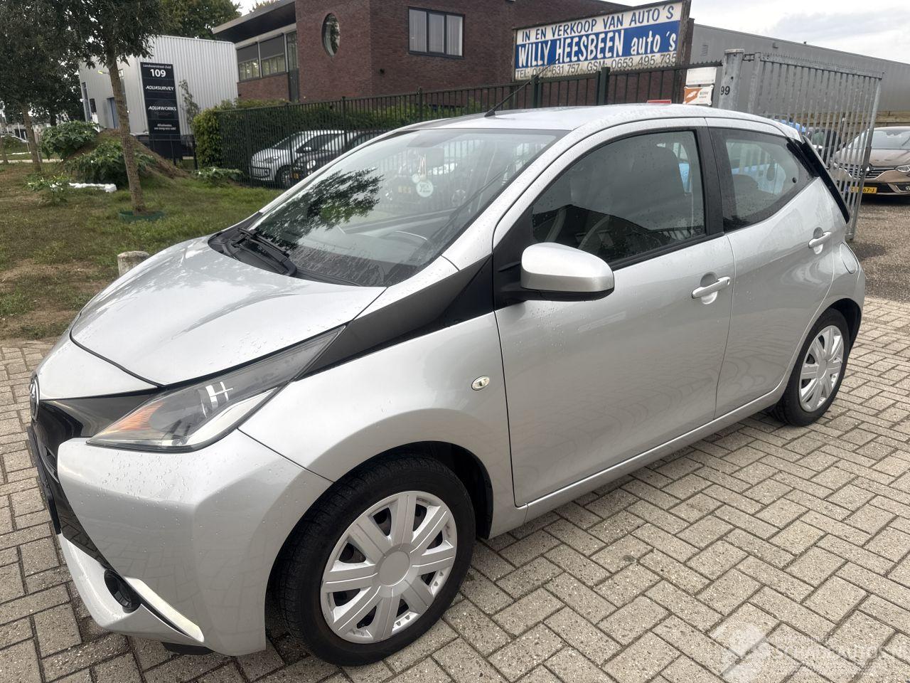 Toyota Aygo 1.0 VVTi X_PLAY 96517 NAP BOUWJAAR 2015 RIJDBAAR 4750 EURO