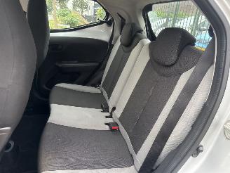 Toyota Aygo 1.0 VVTi X_PLAY 96517 NAP BOUWJAAR 2015 RIJDBAAR 4750 EURO picture 9