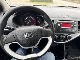 Kia Picanto 1.0 CVVT ISG BOUWJAAR 2013 145957 NAP LICHTE SCHADE! 1875 EURO picture 9