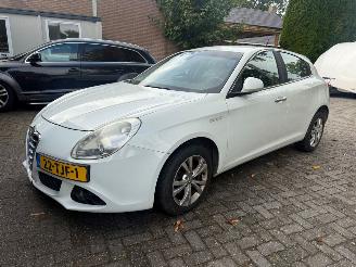 Avarii autoturisme Alfa Romeo Giulietta 1.6 JTDM DISTINCTIVE 2012/2