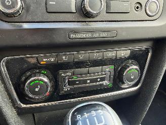 Skoda Superb 1.6 TDI NAVI CRUISE STOELVERWARMING PDC TREKHAAK picture 26