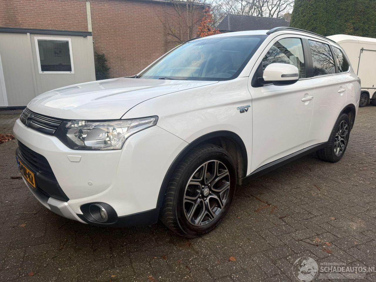 Mitsubishi Outlander 2.0 PHEV EXECUTIVE X LINE PLUGIN