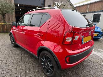 Schadeauto Suzuki Ignis 1.2 STYLE AUTOMAAT NAVI CRUISE STOELVERWARMING CAMERA 2019/8