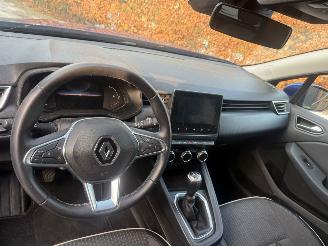 Renault Clio 1.0 Intens navi pdc picture 13