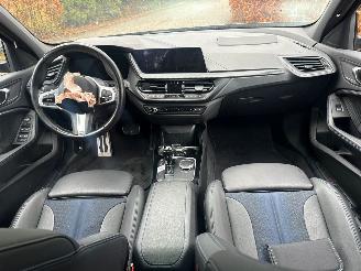 BMW 1-serie 116I M AUT PANO VOLL OPTIES picture 19