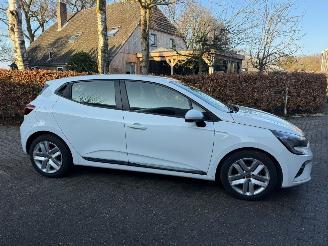 Renault Clio 1.0 TCE ZEN NAVI PDC picture 4