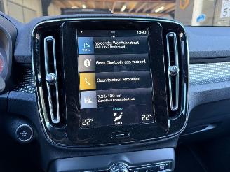 Volvo XC40 1.5 T2 R-DESIGN AUT! NL AUTO picture 23