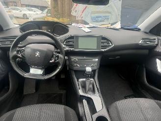 Peugeot 308 1.2 E- thp pano pdc navi camera picture 15