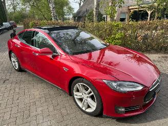 skadebil auto Tesla Model S 85BASE PANO LEER 2013/12