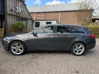 Auto incidentate Opel Insignia SPORTS TOURER 1.6 TURBO KM NAP 1E EIGENAAR 180PK 2013/2