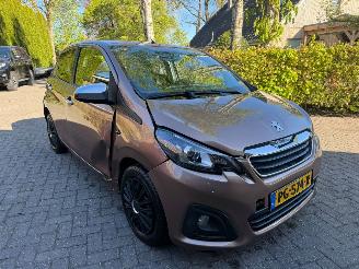 Peugeot 108 1.0 E-VTI 5DRS AIRCO picture 5