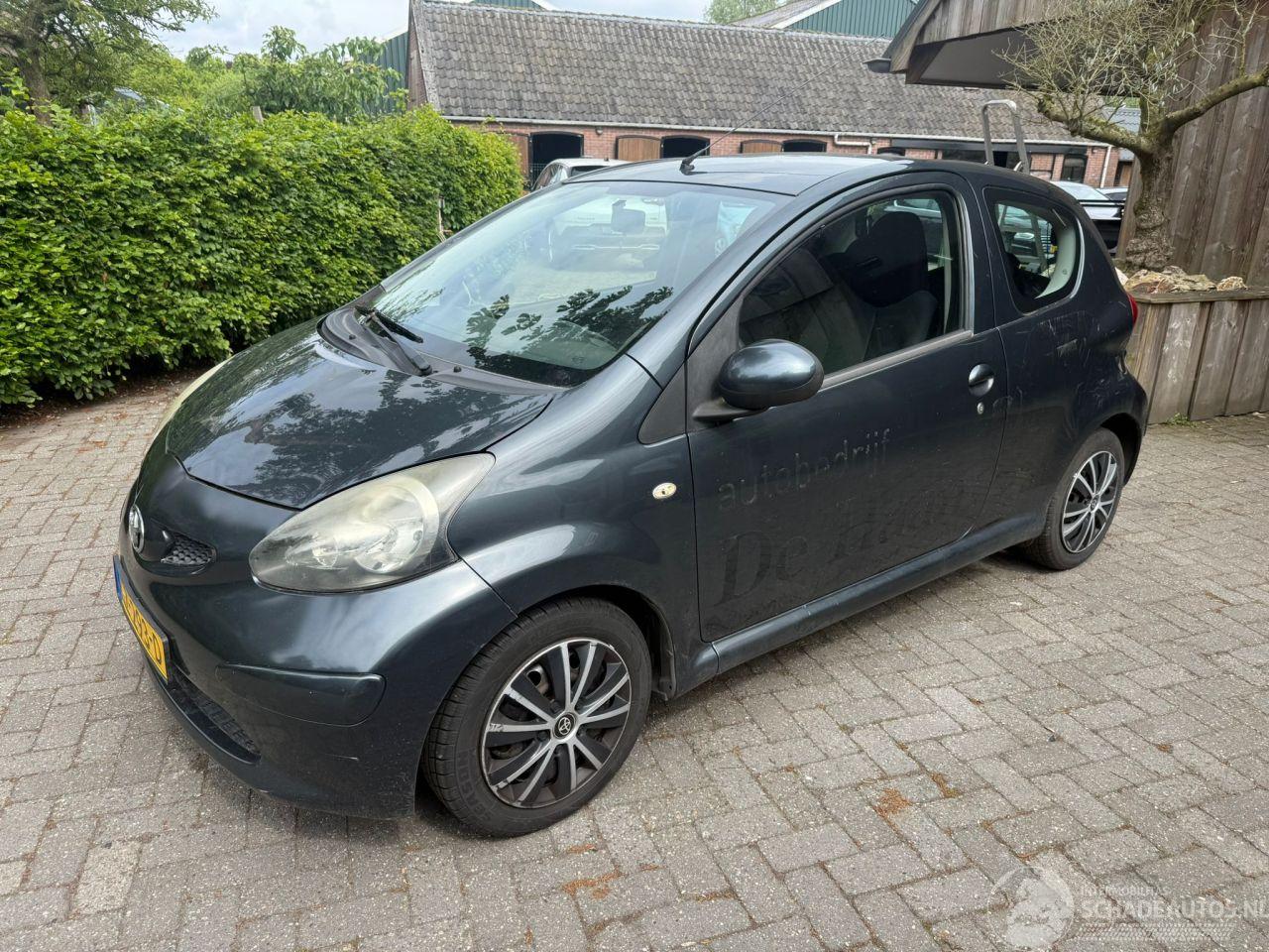 Toyota Aygo 1.0