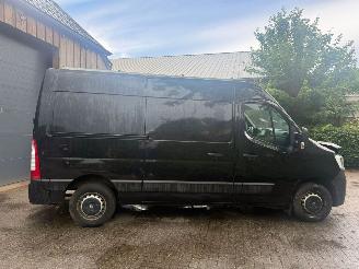 Renault Master T35 2.3DCI 150 L2H2 AIRCO NAVI NAP picture 3