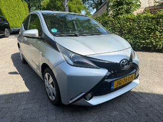 škoda osobní automobily Toyota Aygo 1.0 AIRCO 5DRS NAVI CAMERA 2016/4