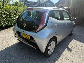 Toyota Aygo 1.0 AIRCO 5DRS NAVI CAMERA picture 4