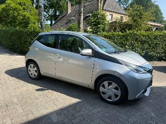 Toyota Aygo 1.0 AIRCO 5DRS NAVI CAMERA picture 2