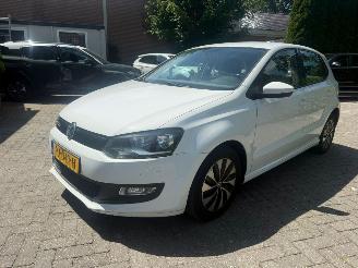 krockskadad bil auto Volkswagen Polo 1.0 5DRS AIRCO NAVI CRUISE 2017/7