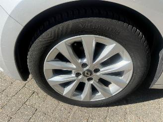 Renault Clio 1.0 TCE BI-FUEL ZEN picture 9