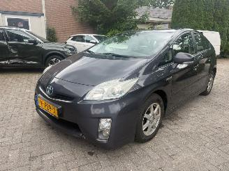 skadebil auto Toyota Prius 1.8 HYBRID 2011/4