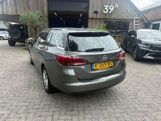 Opel Astra SPORTS ELEGANCE 1.2 LUXE UITVOERING LEDER NAVI KEYLES STOELVERWARMING picture 5