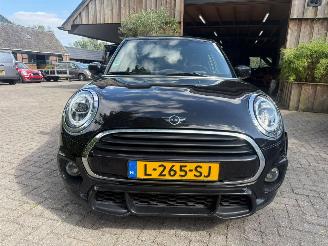 Mini Cooper 1.5 COOPER  AUT! PANO JWC PAKKET DEALER ONDERHOUDEN picture 3