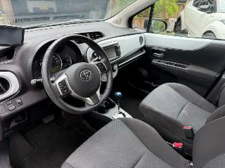 Toyota Yaris 1.5 HYBRID 81000KM NAP AIRCO NAVI CAMERA picture 17