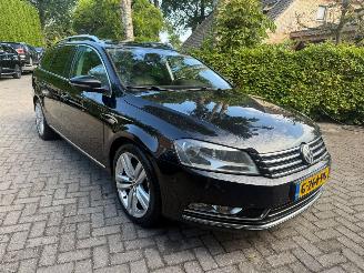 Avarii autoturisme Volkswagen Passat 2.0 DSG LEER PANO 2011/1