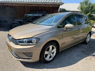 uszkodzony samochody osobowe Volkswagen Golf Sportsvan 2.0 TDI AUTOMAAT HIGHLINE NAVI CAMERA 2015/2