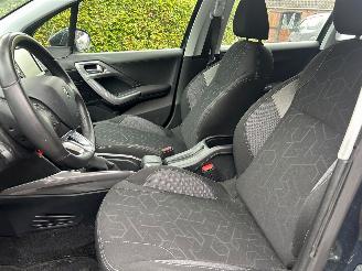 Peugeot 2008 1.2 ACTIVE AIRCO NAVI  CRUISE picture 13