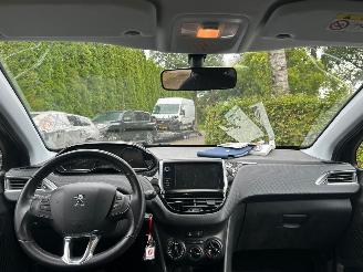 Peugeot 2008 1.2 ACTIVE AIRCO NAVI  CRUISE picture 2
