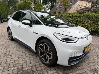 Auto incidentate Volkswagen ID.3 FIRST PLUS 58KWH NL AUTO 2020/12