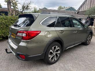 Subaru Outback 2.5I  NL AUTO PREMIUM AUT! PANO LEER NAVI picture 4