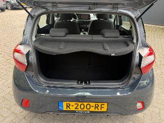 Hyundai I-10 1.0 NAP AIRCO SCHERM CRUISE picture 12