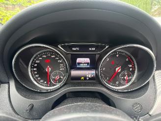 Mercedes Cla-klasse 200D AMG AUT! PANO LEER picture 23
