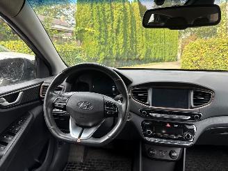 Hyundai Ioniq EV SOH 100% NAVI CAMERA picture 17