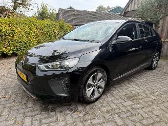 Hyundai Ioniq EV SOH 100% NAVI CAMERA picture 6