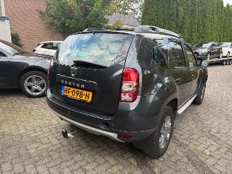 damaged passenger cars Dacia Duster 1.2 4X2 LEER TREKHAAK PDC 2015/10