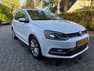 Auto incidentate Volkswagen Polo 1.2 TSI 5DRS AIRCO NAVI NL AUTO 2017/4