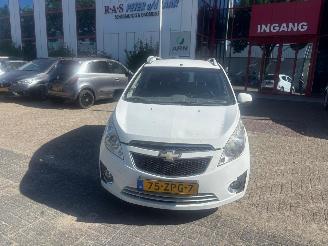 krockskadad bil auto Chevrolet Spark 1.0 16V LT+ BI-FUEL 2013/1
