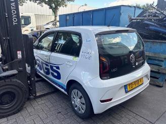 Vrakbiler auto Volkswagen Up! Up! (121), Hatchback, 2011 1.0 12V 60 2018/7
