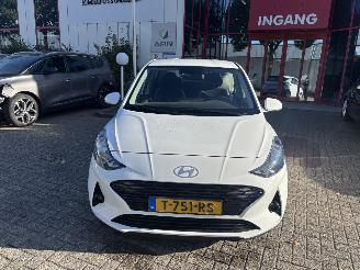 Vaurioauto  passenger cars Hyundai I-10 1.0 COMFORT 2023/8