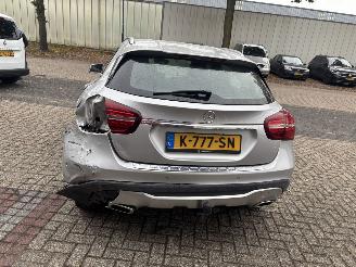 Mercedes GLA 180 PREMIUM PLUS picture 5