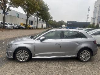Audi A3 SPORTBACK E-TRON SCHADE VRIJ picture 3