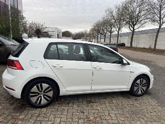 Volkswagen Golf E-GOLF picture 8