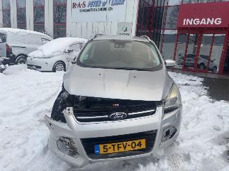 uszkodzony samochody osobowe Ford Kuga 1.6 EcoBoost 2014/1